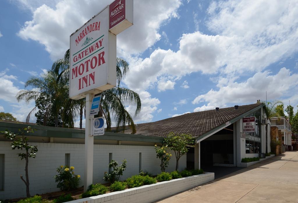 Gateway Motor Inn นาแรนเดอรา ภายนอก รูปภาพ
