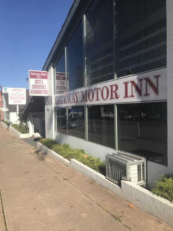 Gateway Motor Inn นาแรนเดอรา ภายนอก รูปภาพ